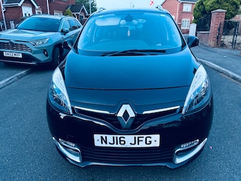 Used Renault Grand Scenic 2016 for sale - 79491520: Photo