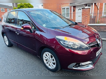 Used Renault Scenic 2014 for sale - 76563160: Photo