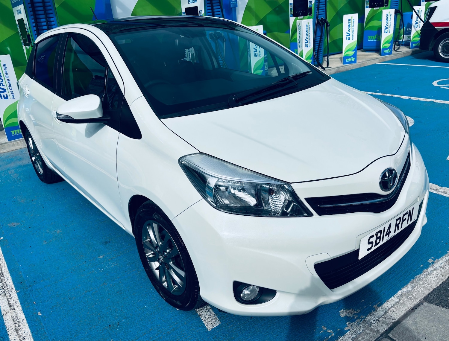 Used Toyota Yaris 2014 for sale - 78028789: Photo 4