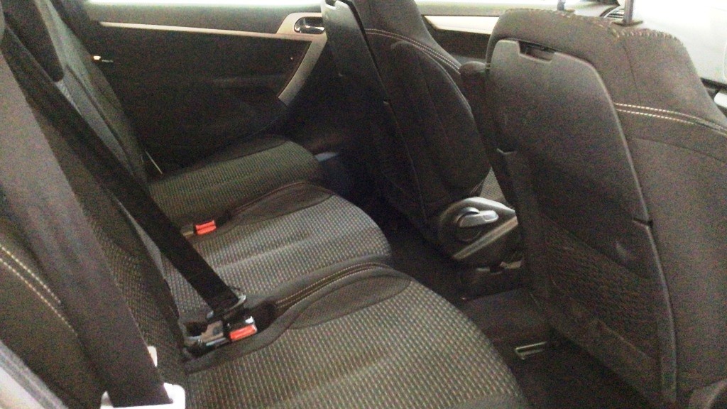 Used Citroen C4 Picasso 2013 for sale - 76804310: Photo 6