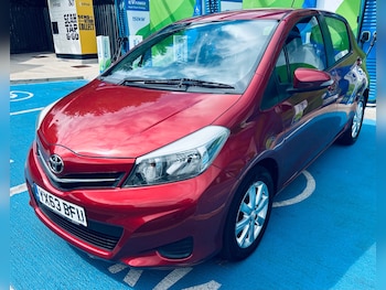 Used Toyota Yaris 2013 for sale - 79532120: Photo