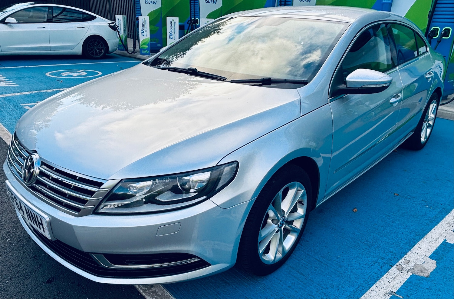Used Volkswagen CC 2014 for sale - 77292879: Photo 1