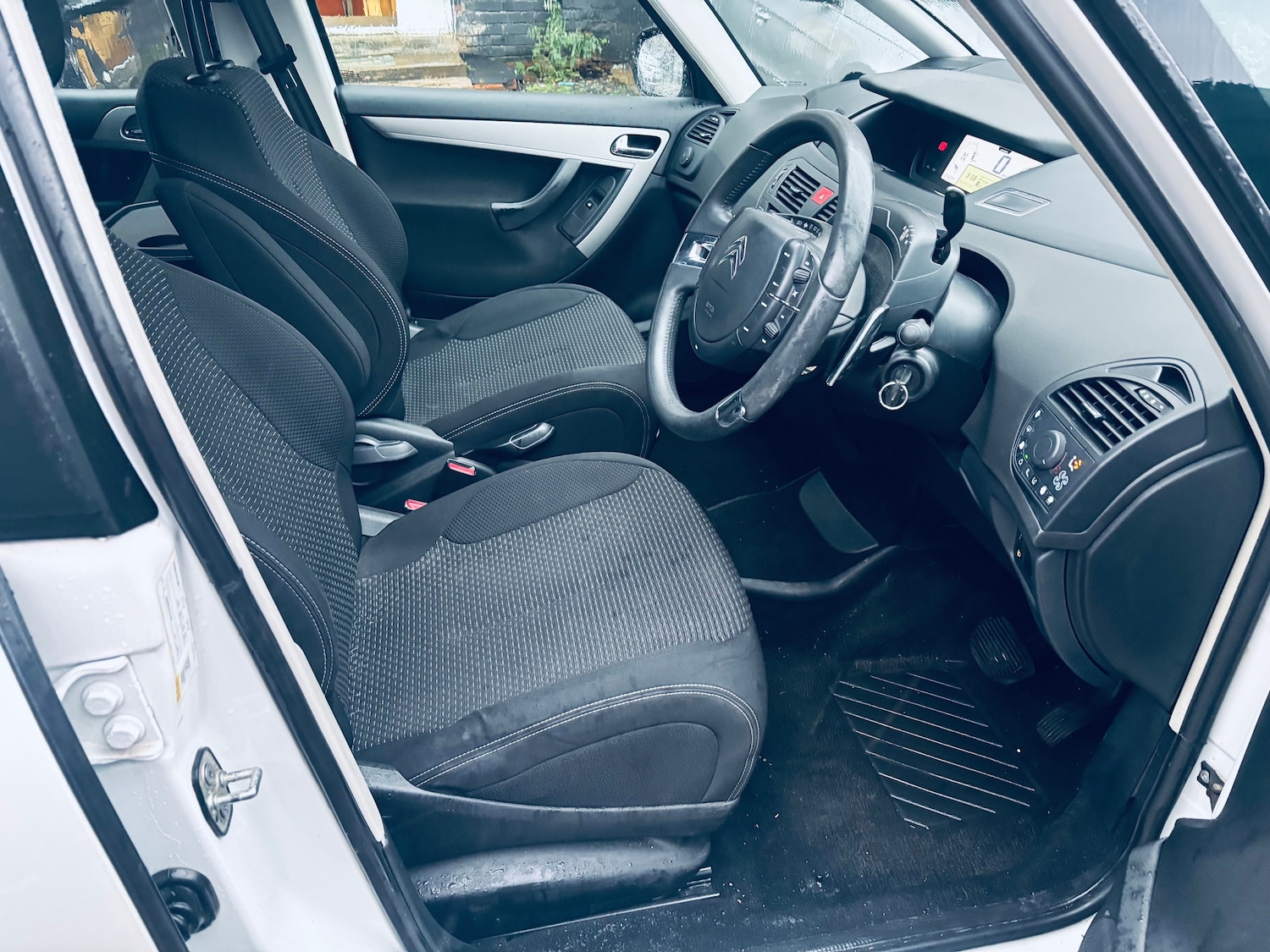 Used Citroen C4 Picasso 2013 for sale - 77292874: Photo 11