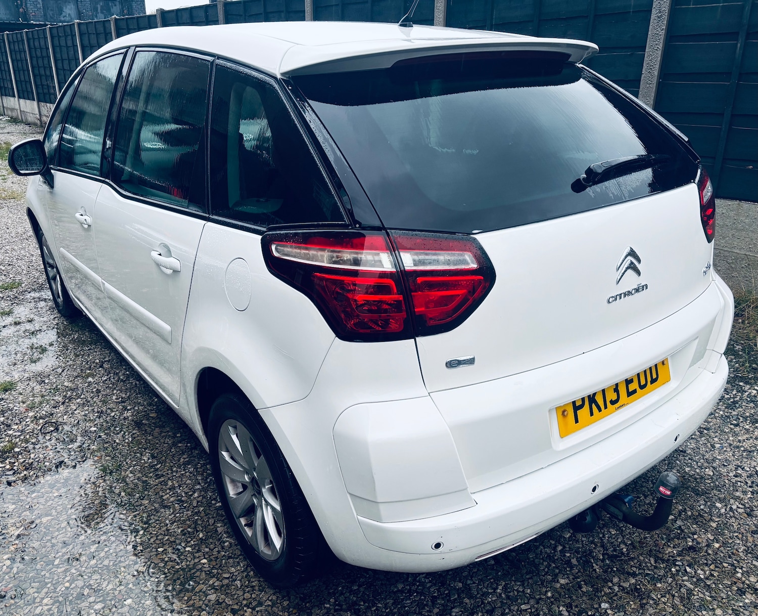 Used Citroen C4 Picasso 2013 for sale - 77292874: Photo 19