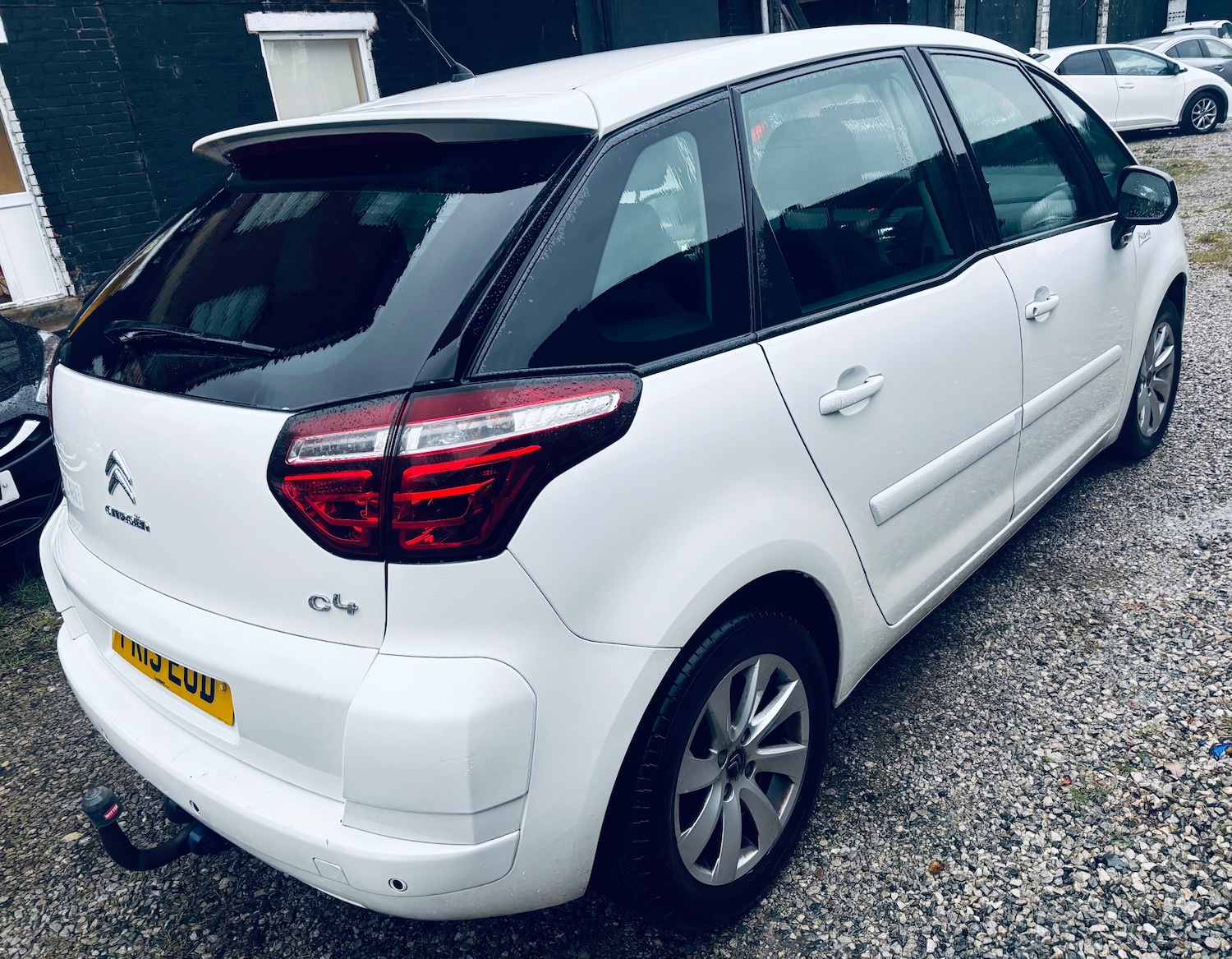 Used Citroen C4 Picasso 2013 for sale - 77292874: Photo 3