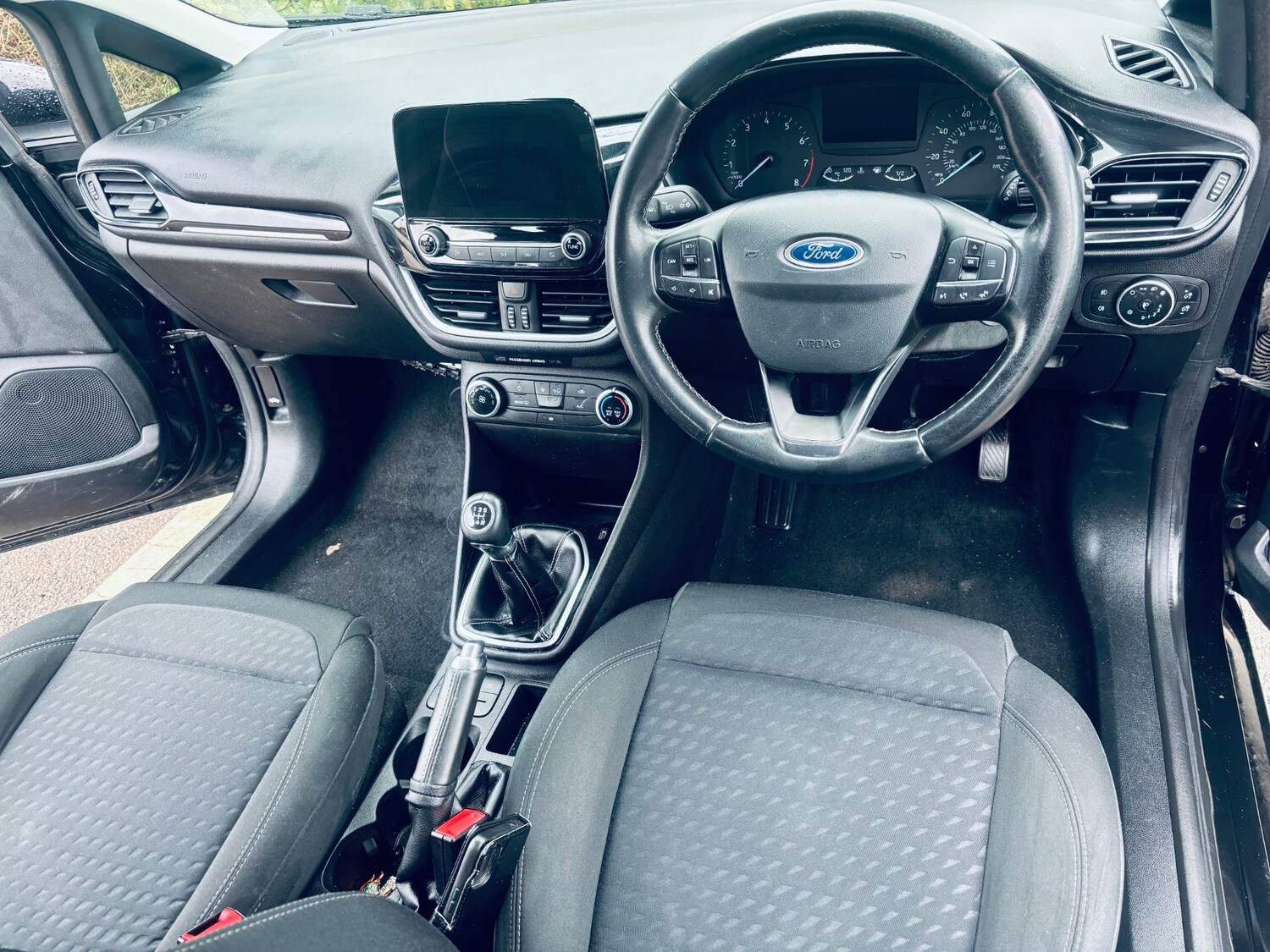Used Ford Fiesta 2017 for sale - 77630121: Photo 25