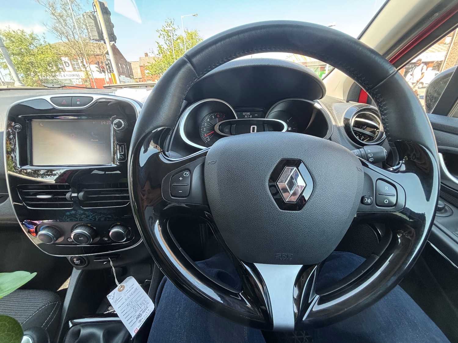 Used Renault Clio 2016 for sale - 77292876: Photo 38