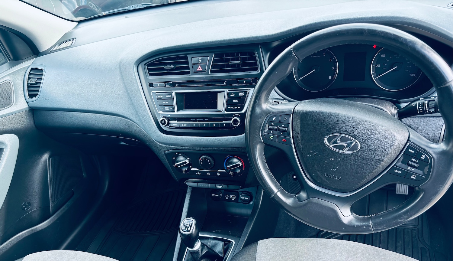 Used Hyundai i20 2015 for sale - 76563146: Photo 15