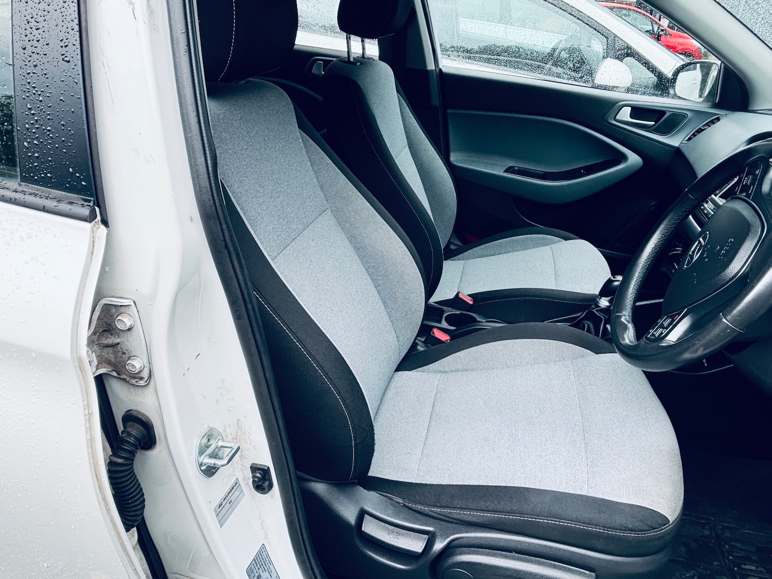 Used Hyundai i20 2015 for sale - 76563146: Photo 19