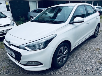 Used Hyundai i20 2015 for sale - 76563146: Photo