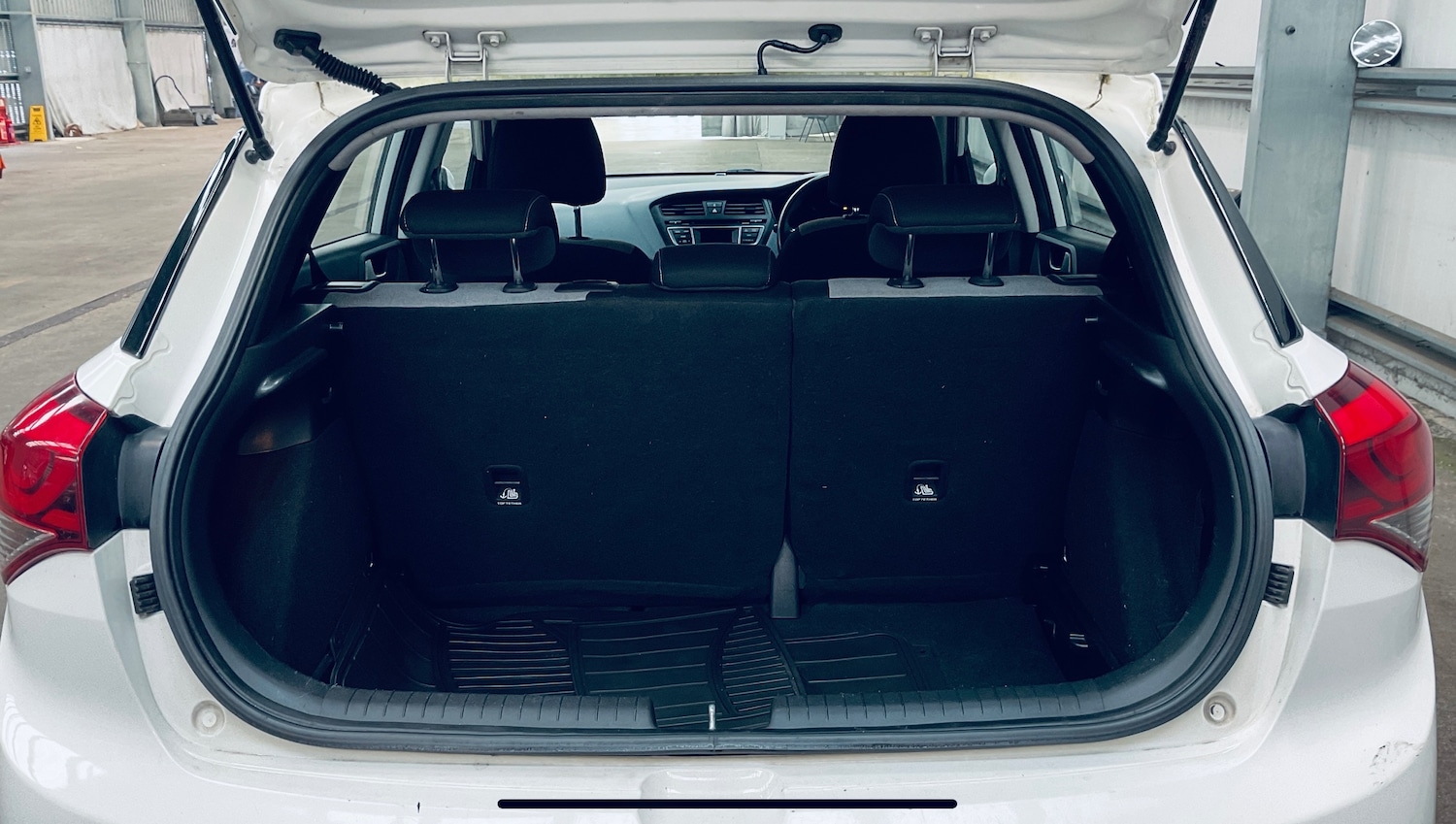 Used Hyundai i20 2015 for sale - 76563146: Photo 8