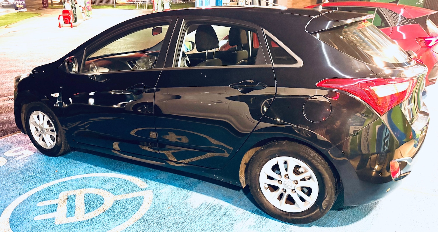 Used Hyundai i30 2014 for sale - 77292881: Photo 21