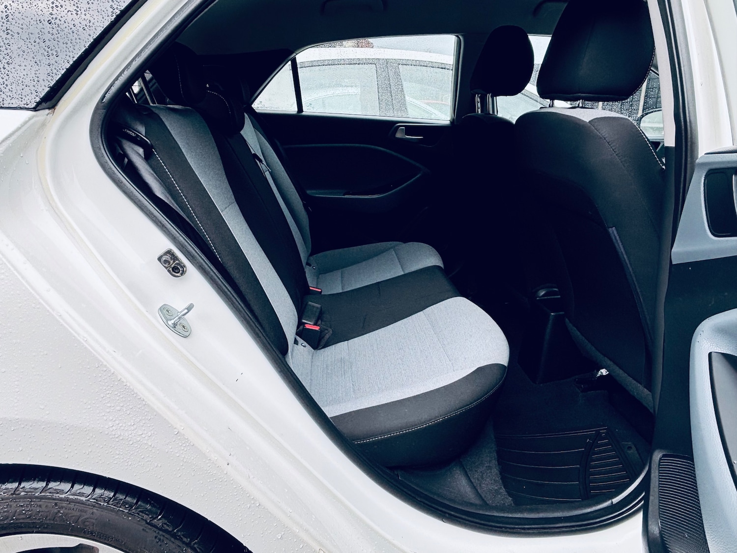 Used Hyundai i20 2015 for sale - 75967448: Photo 24