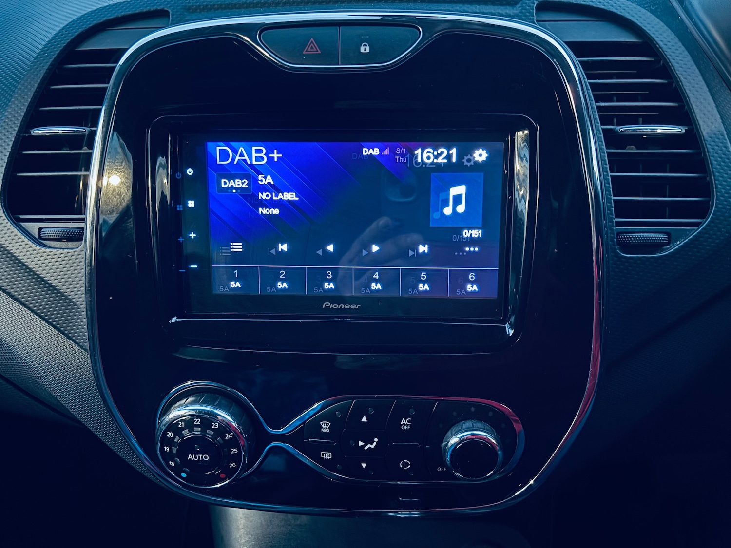 Used Renault Captur 2014 for sale - 77292883: Photo 10