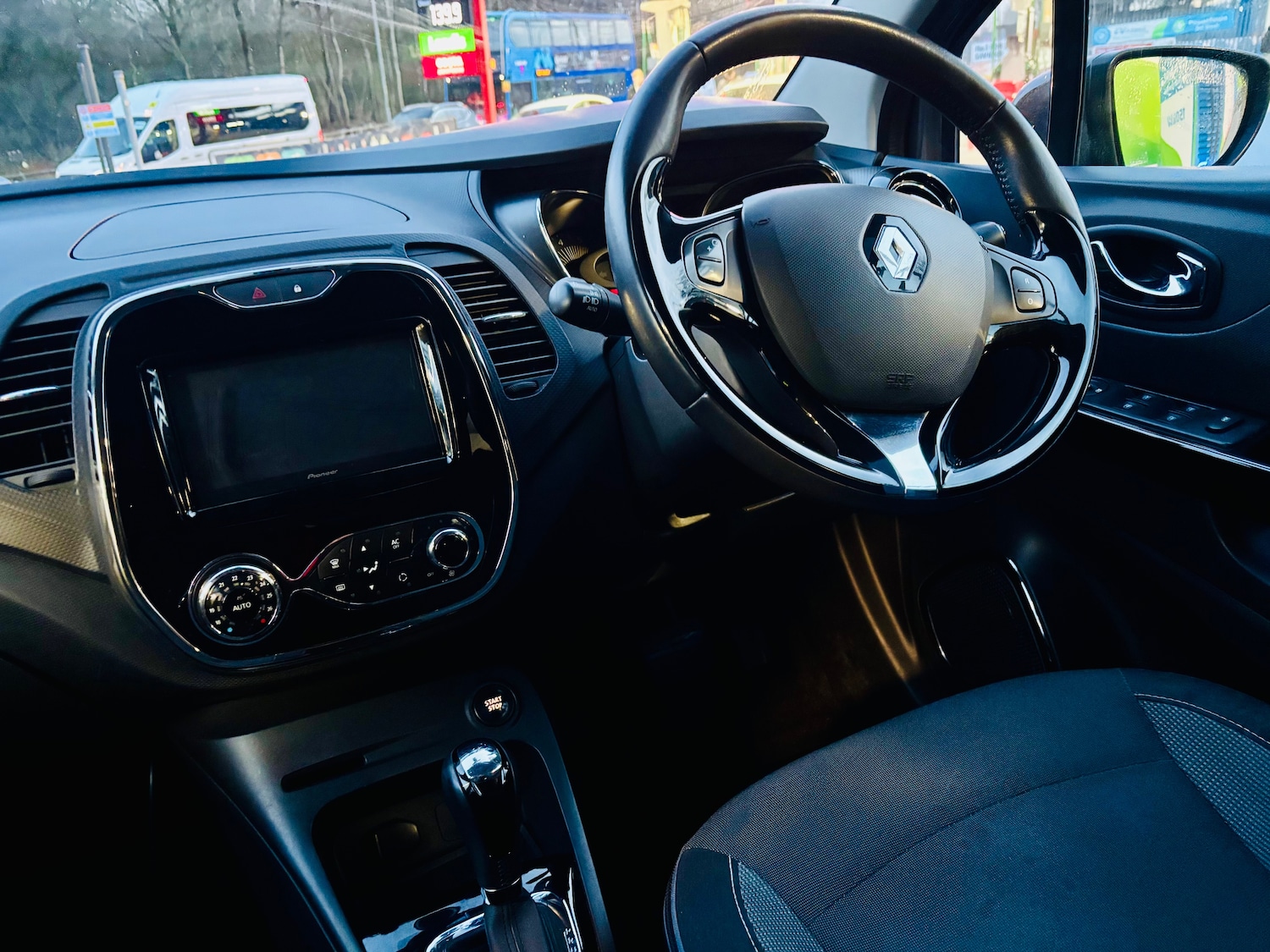 Used Renault Captur 2014 for sale - 77292883: Photo 13