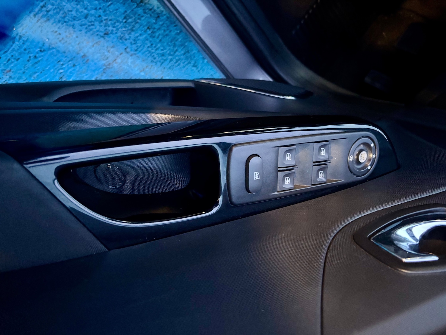 Used Renault Captur 2014 for sale - 77292883: Photo 19