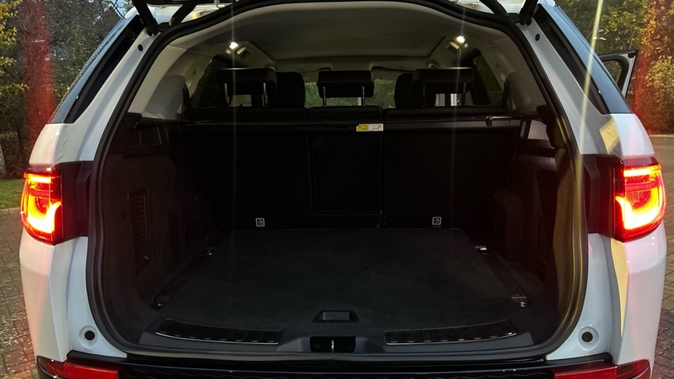 Used Land Rover Discovery Sport 2021 for sale - 76870144: Photo 10