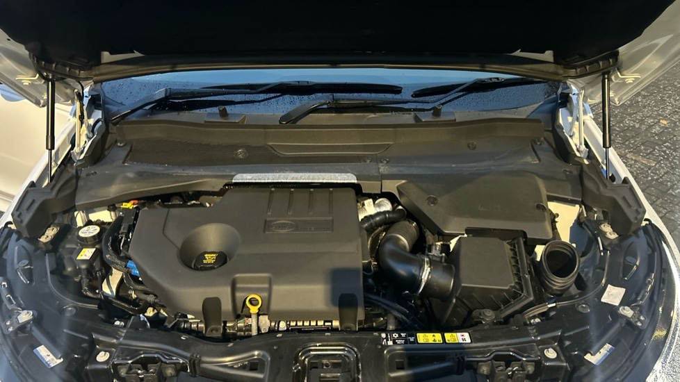 Used Land Rover Discovery Sport 2021 for sale - 76870144: Photo 30