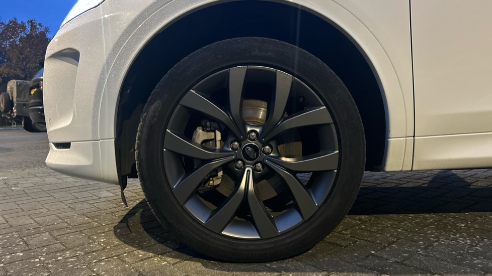 Used Land Rover Discovery Sport 2021 for sale - 76870144: Photo 31