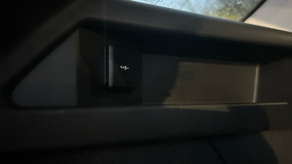 Used Land Rover Discovery Sport 2021 for sale - 76870144: Photo 37