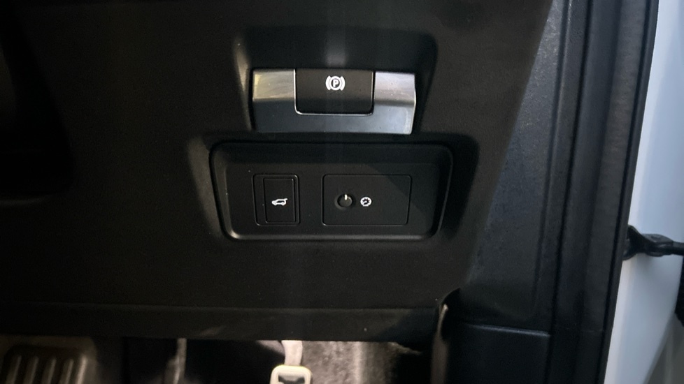 Used Land Rover Discovery Sport 2021 for sale - 76870144: Photo 42