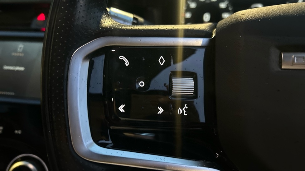 Used Land Rover Discovery Sport 2021 for sale - 76870144: Photo 44