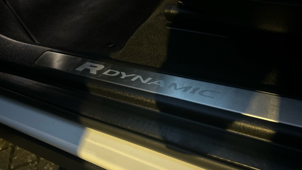 Used Land Rover Discovery Sport 2021 for sale - 76870144: Photo 52