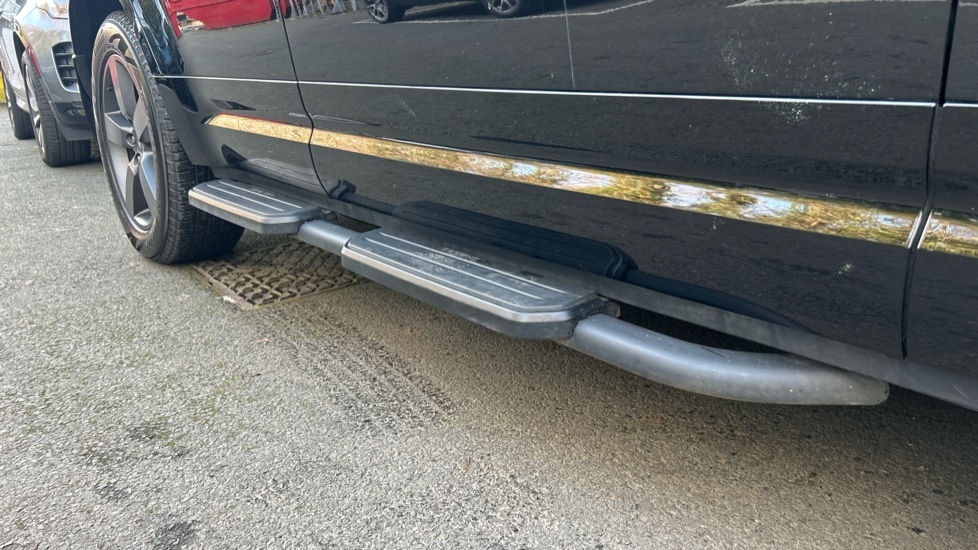 Used Land Rover Defender 2025 for sale - 77071039: Photo 55