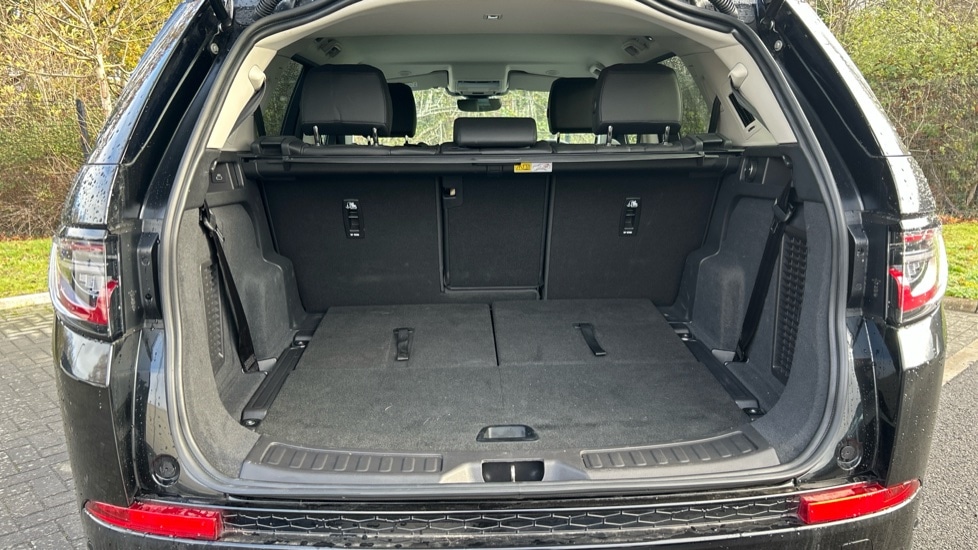 Used Land Rover Discovery Sport 2025 for sale - 76872042: Photo 10