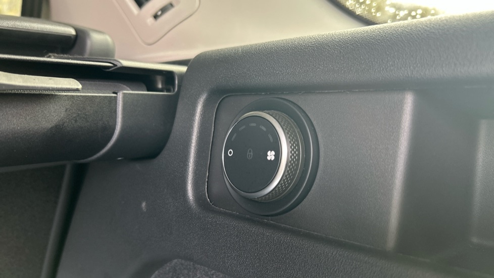 Used Land Rover Discovery Sport 2025 for sale - 76872042: Photo 22