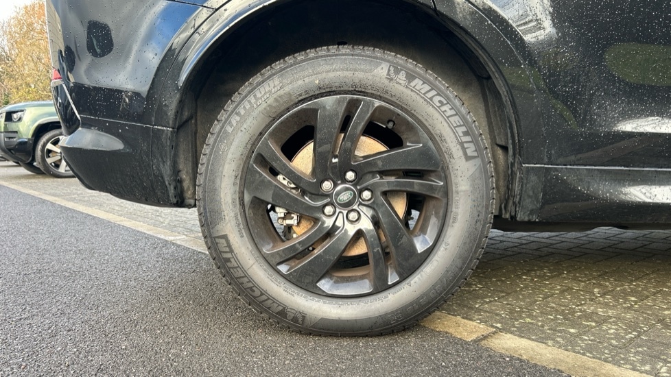 Used Land Rover Discovery Sport 2025 for sale - 76872042: Photo 32