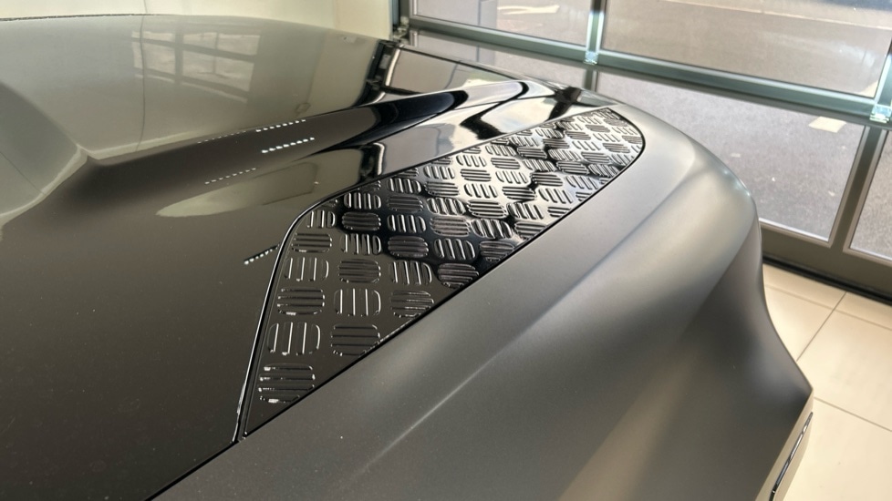 Used Land Rover Defender 2022 for sale - 76868938: Photo 22