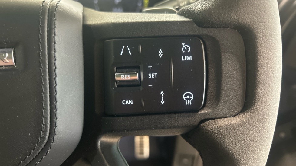 Used Land Rover Defender 2022 for sale - 76868938: Photo 42