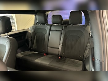 Used Land Rover Defender 2022 for sale - 76868938: Photo