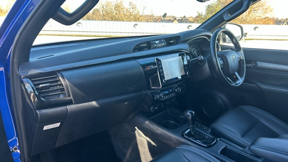 Used Toyota Hilux 2023 for sale - 76660990: Photo 10