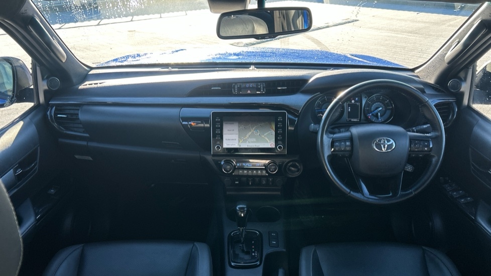 Used Toyota Hilux 2023 for sale - 76660990: Photo 11