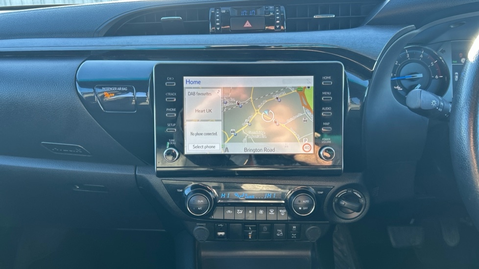 Used Toyota Hilux 2023 for sale - 76660990: Photo 12