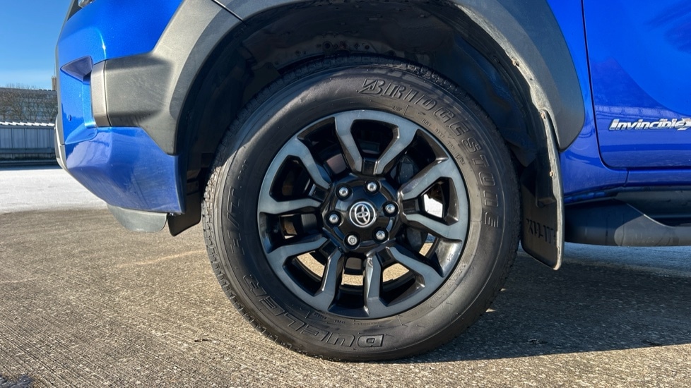 Used Toyota Hilux 2023 for sale - 76660990: Photo 17