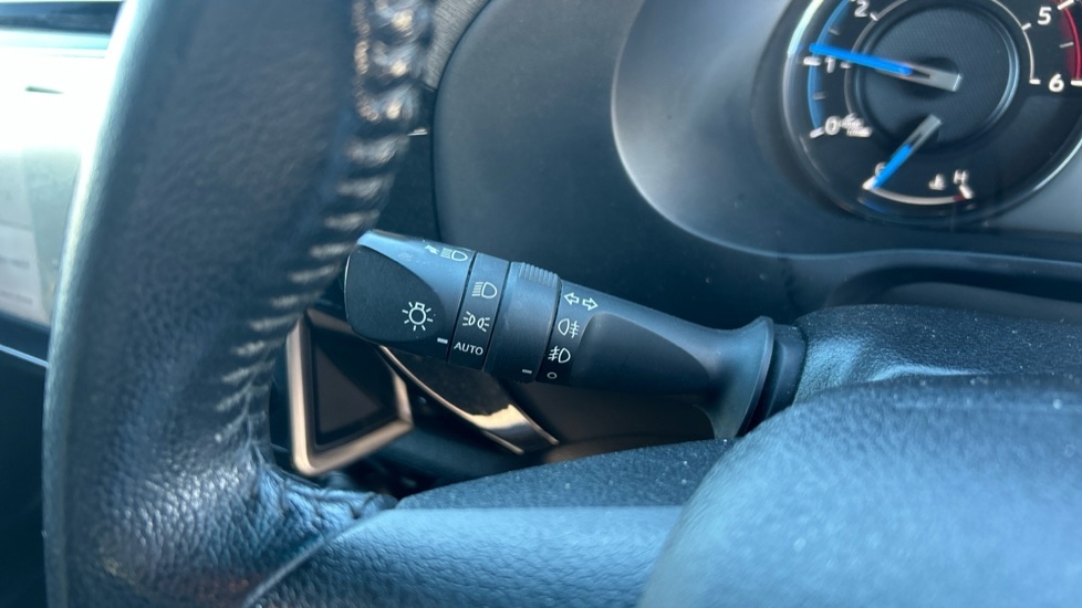 Used Toyota Hilux 2023 for sale - 76660990: Photo 27