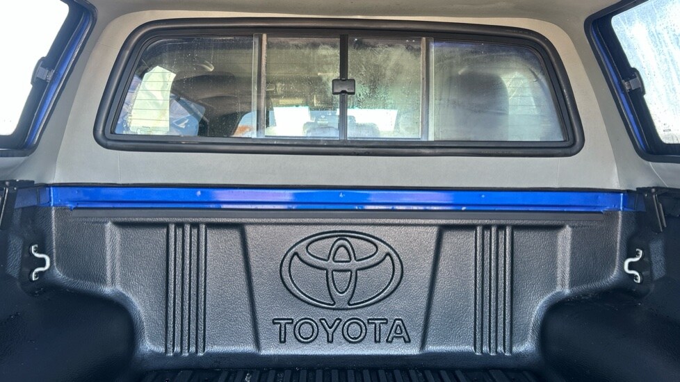 Used Toyota Hilux 2023 for sale - 76660990: Photo 43