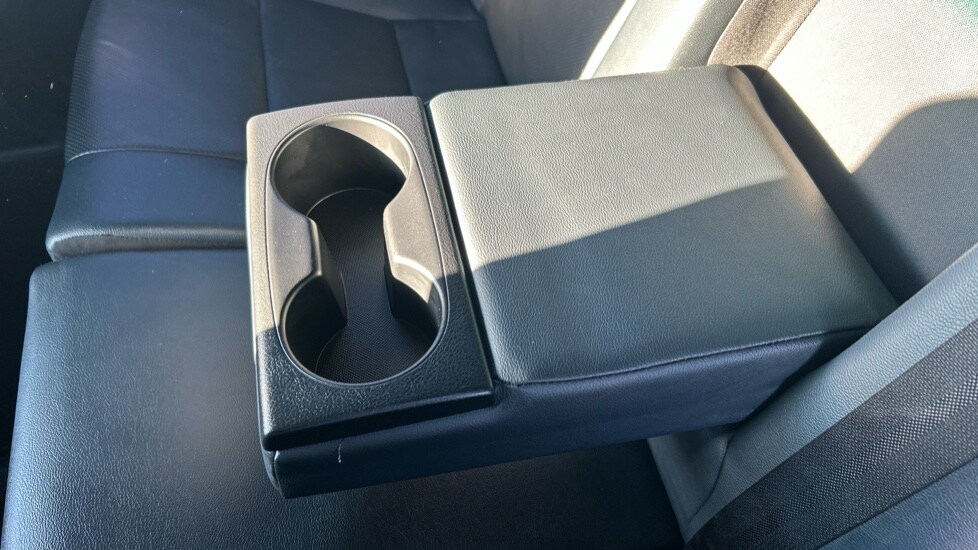 Used Toyota Hilux 2023 for sale - 76660990: Photo 44