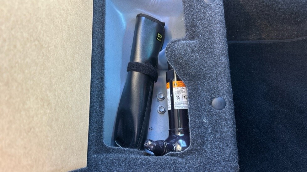 Used Toyota Hilux 2023 for sale - 76660990: Photo 46