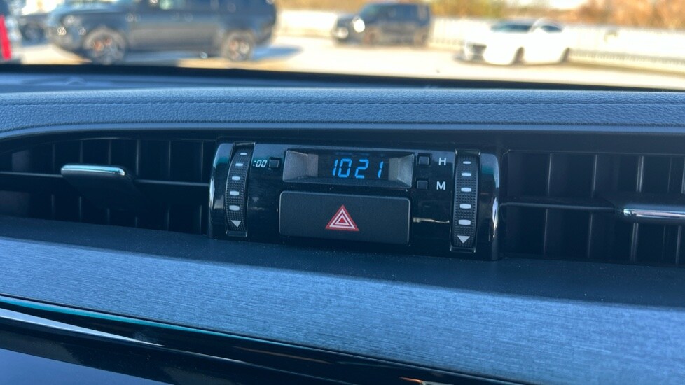 Used Toyota Hilux 2023 for sale - 76660990: Photo 52