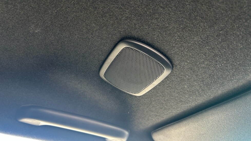 Used Toyota Hilux 2023 for sale - 76660990: Photo 55