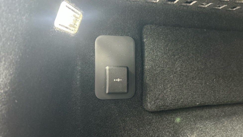 Used Land Rover Range Rover Evoque 2025 for sale - 76556900: Photo 24