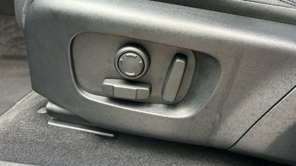 Used Land Rover Range Rover Evoque 2025 for sale - 76556900: Photo 39