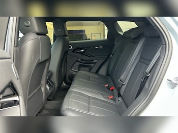 Used Land Rover Range Rover Evoque 2025 for sale - 76556900: Photo