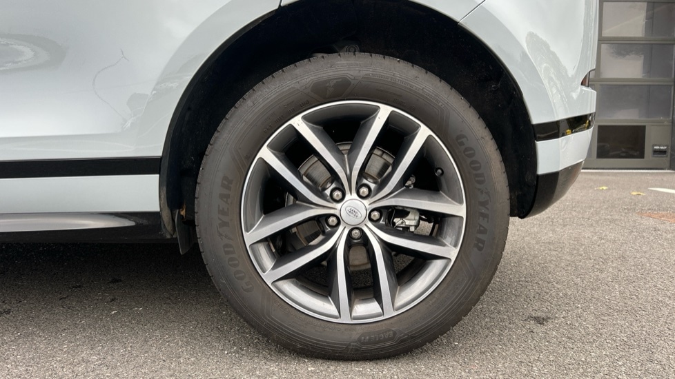 Used Land Rover Range Rover Evoque 2025 for sale - 76556900: Photo 8