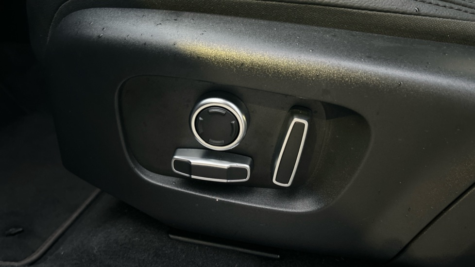 Used Land Rover Range Rover Evoque 2022 for sale - 76870290: Photo 40