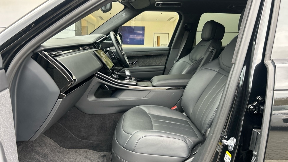 Used Land Rover Range Rover Sport 2022 for sale - 76479905: Photo 3